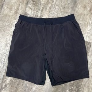 lululemon Men’s XL lined shorts 9”
